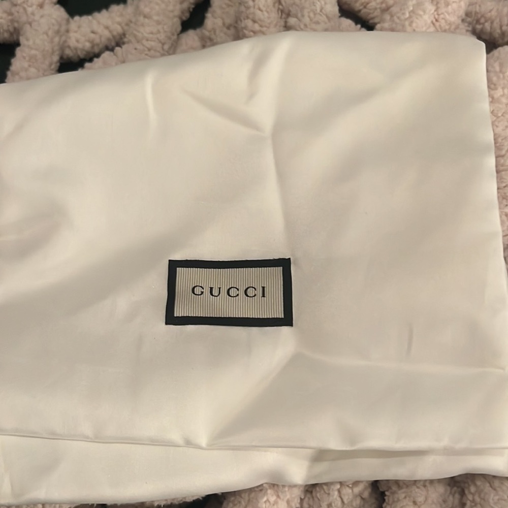 Gucci Wallet Womens
Black, Leather - Picture 8 of 9